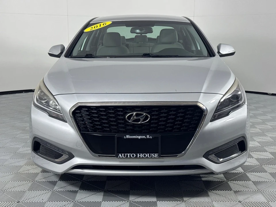 2016 Hyundai Sonata - Image 11 of 21