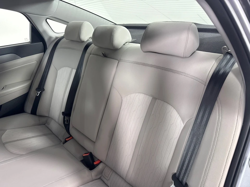 2016 Hyundai Sonata - Image 19 of 21