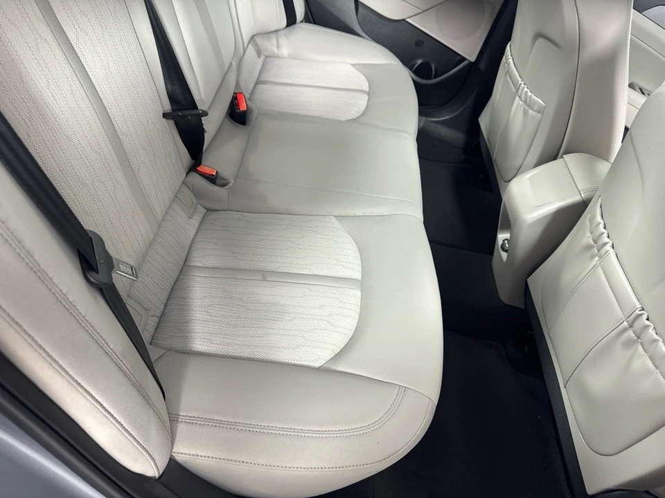2016 Hyundai Sonata - Image 20 of 21