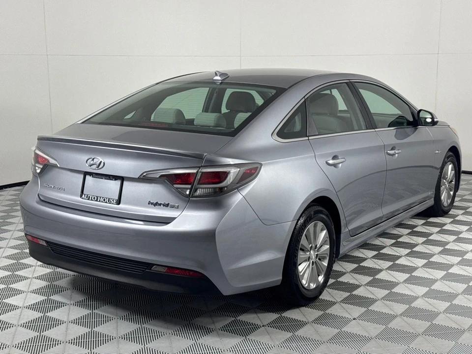 2016 Hyundai Sonata - Image 5 of 21