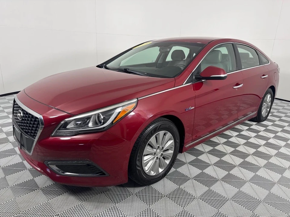 2016 Hyundai Sonata - Image 9 of 12