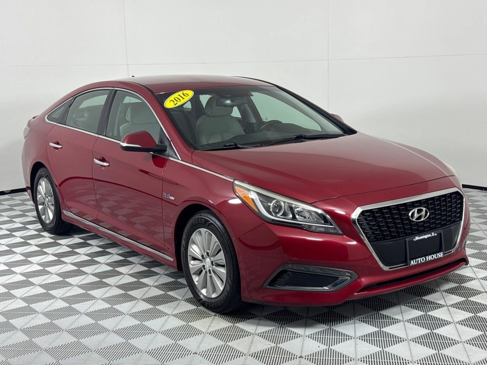 2016 Hyundai Sonata - Image 3 of 12