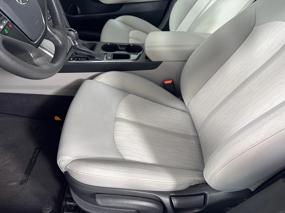 2016 Hyundai Sonata - Image 13 of 21