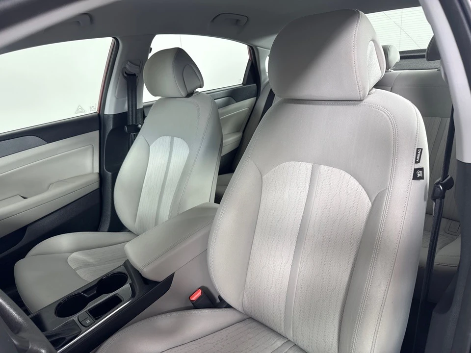 2016 Hyundai Sonata - Image 14 of 21