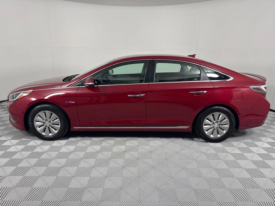 2016 Hyundai Sonata - Image 8 of 21