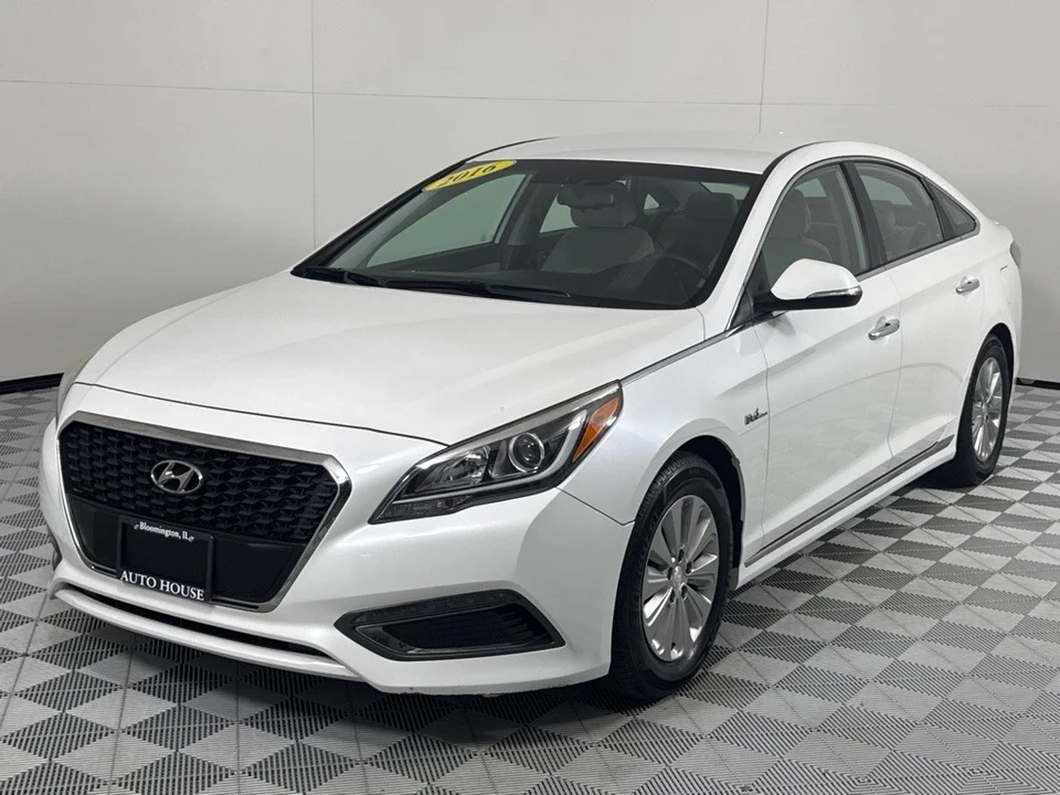 2016 Hyundai Sonata - Image 9 of 12