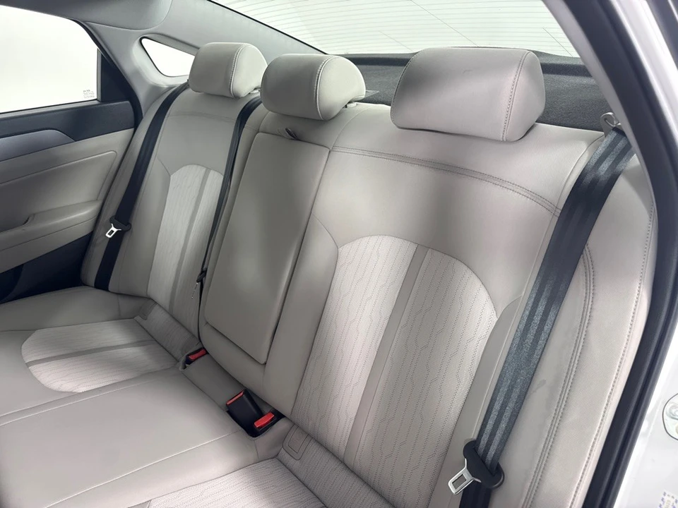 2016 Hyundai Sonata - Image 20 of 21