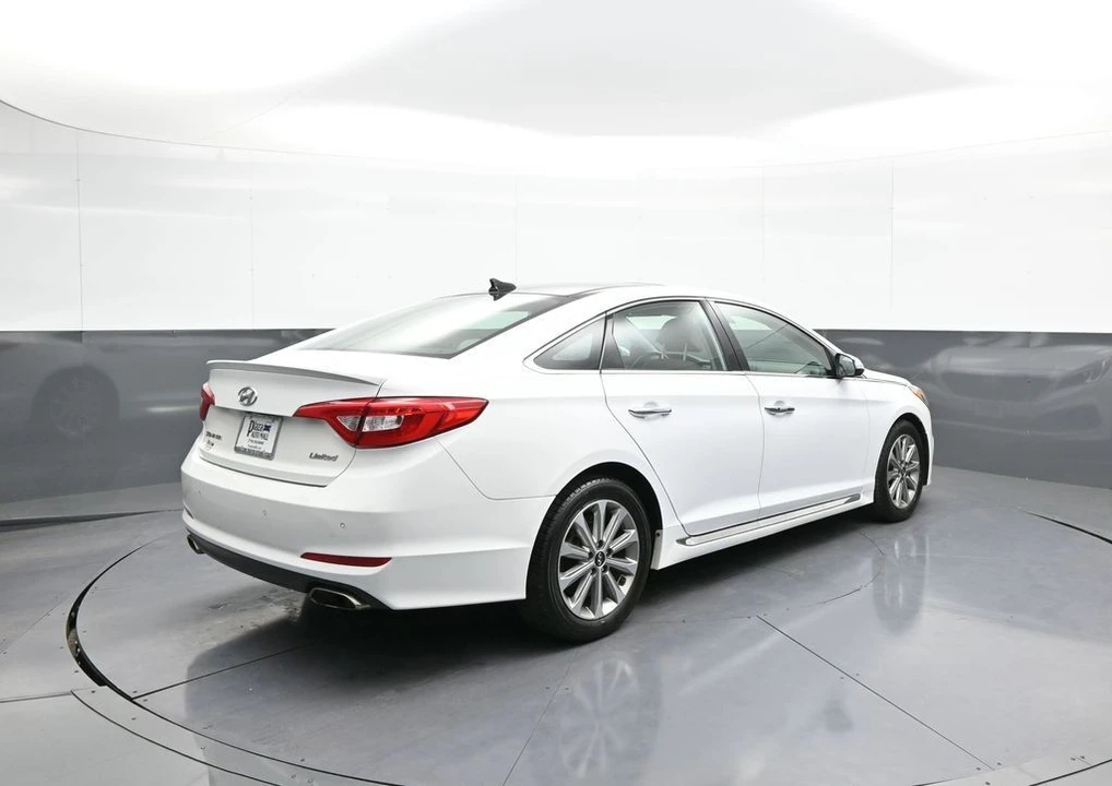 2016 Hyundai Sonata - Image 6 of 21