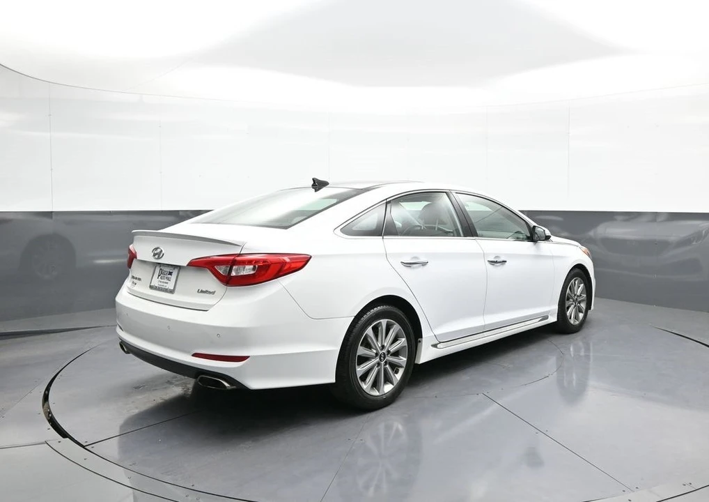 2016 Hyundai Sonata - Image 6 of 12