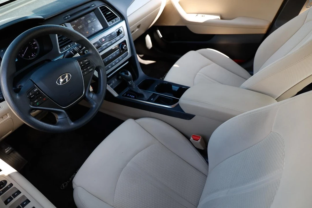 2016 Hyundai Sonata - Image 6 of 12