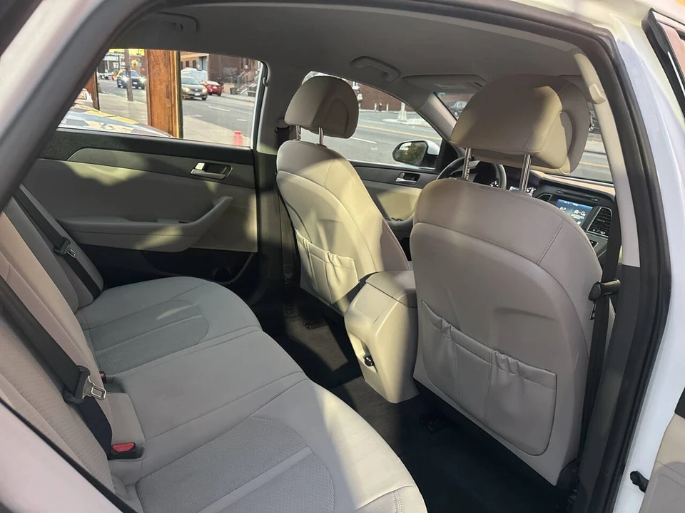 2016 Hyundai Sonata - Image 17 of 21
