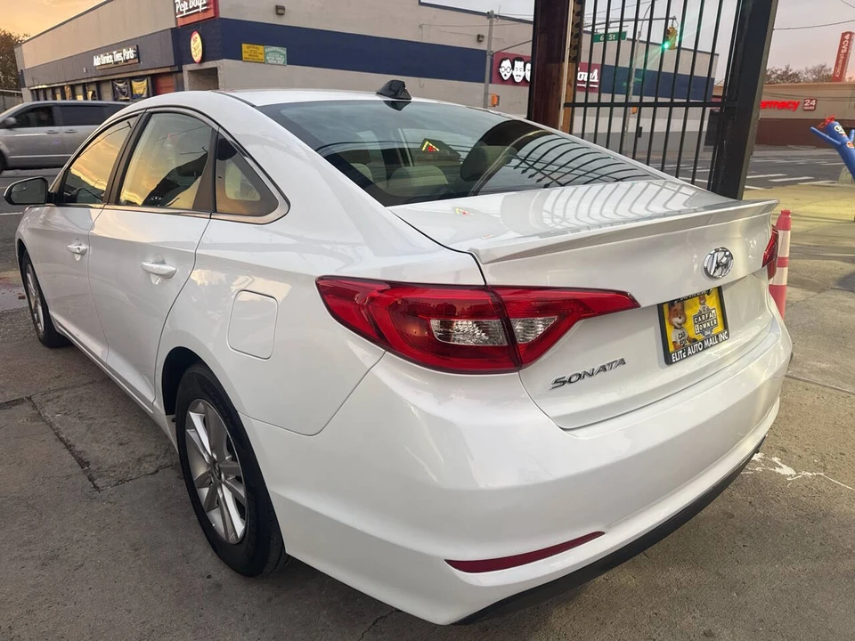 2016 Hyundai Sonata - Image 5 of 21