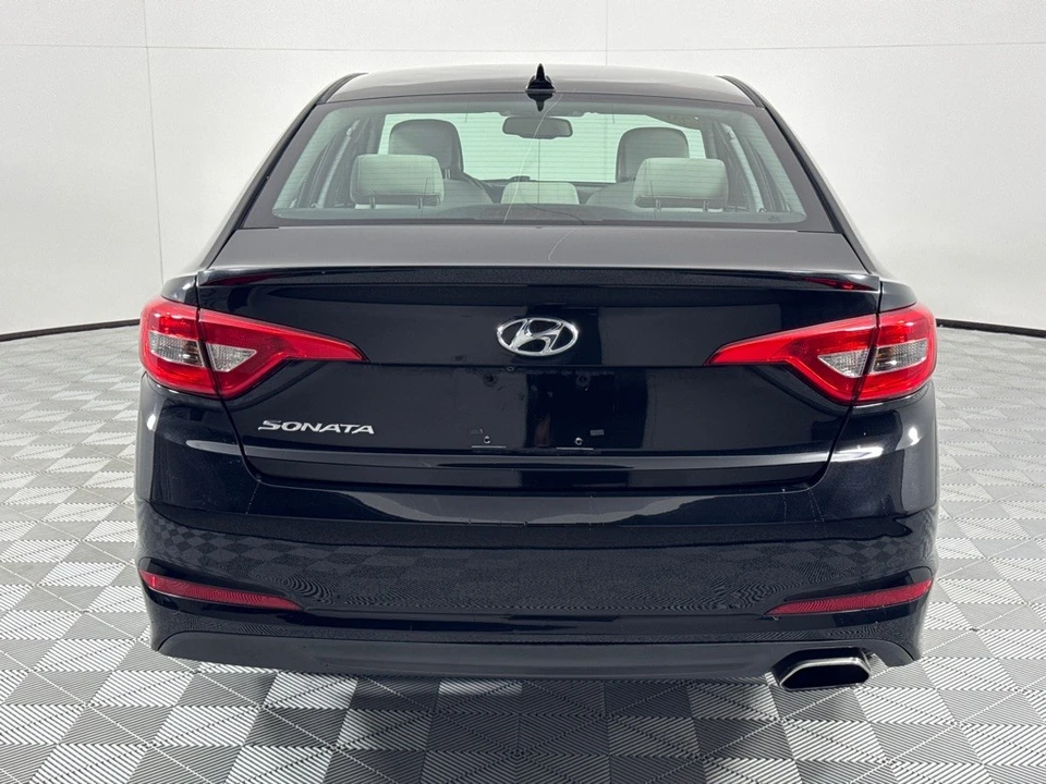 2016 Hyundai Sonata - Image 6 of 12