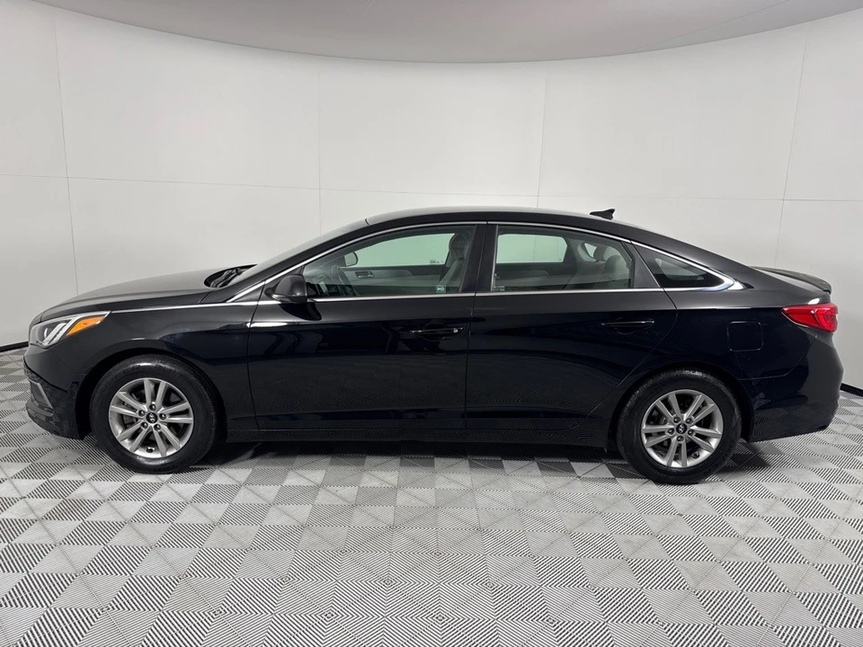 2016 Hyundai Sonata - Image 8 of 12
