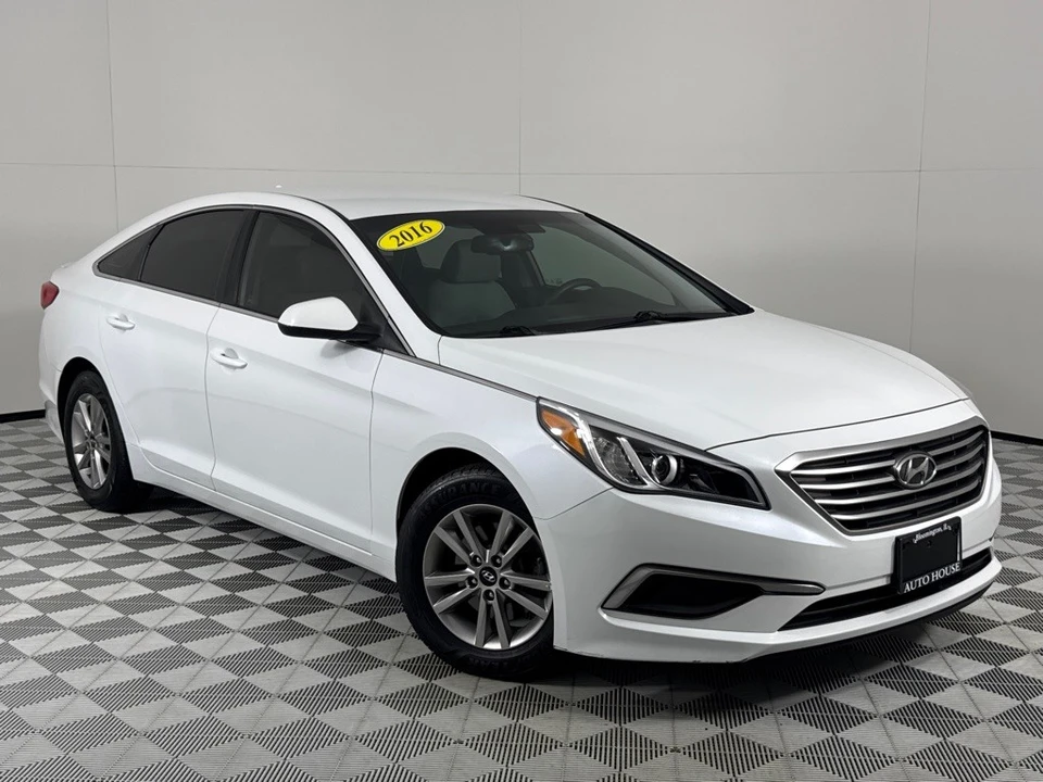 2016 Hyundai Sonata - Image 2 of 12