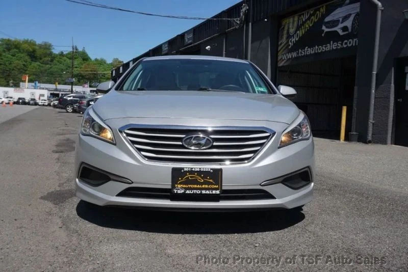 2016 Hyundai Sonata - Image 2 of 12