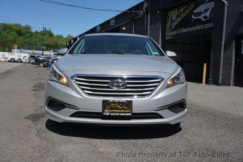 2016 Hyundai Sonata - Image 2 of 12