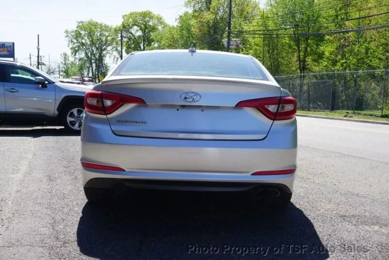 2016 Hyundai Sonata - Image 6 of 12