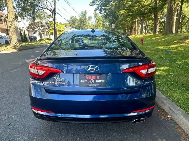 2016 Hyundai Sonata - Image 8 of 12