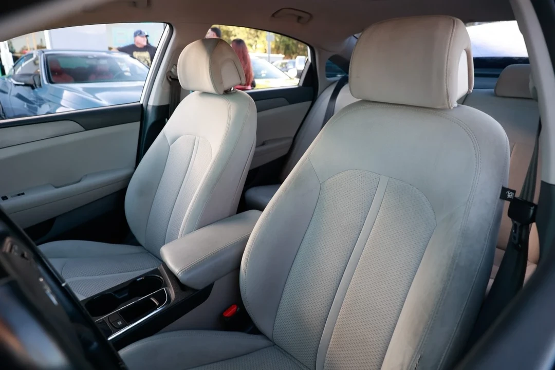2016 Hyundai Sonata - Image 6 of 12