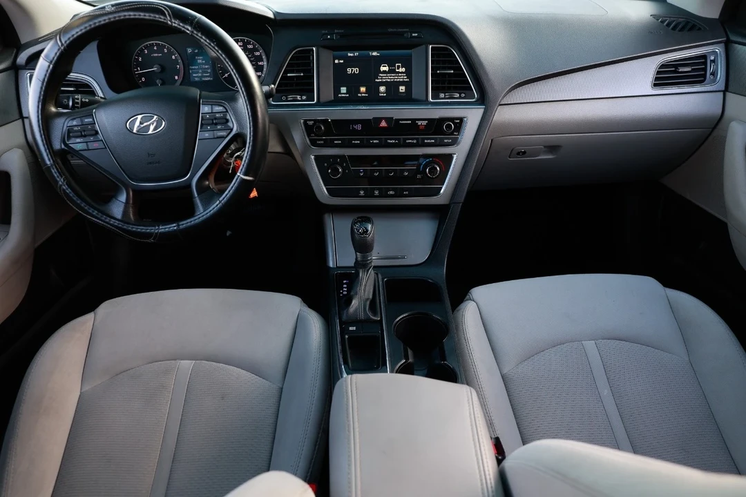 2016 Hyundai Sonata - Image 2 of 12