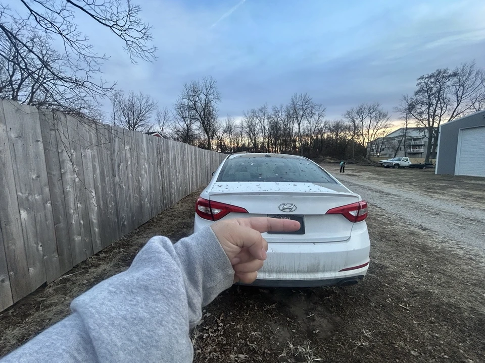 2016 Hyundai Sonata - Image 4 of 4