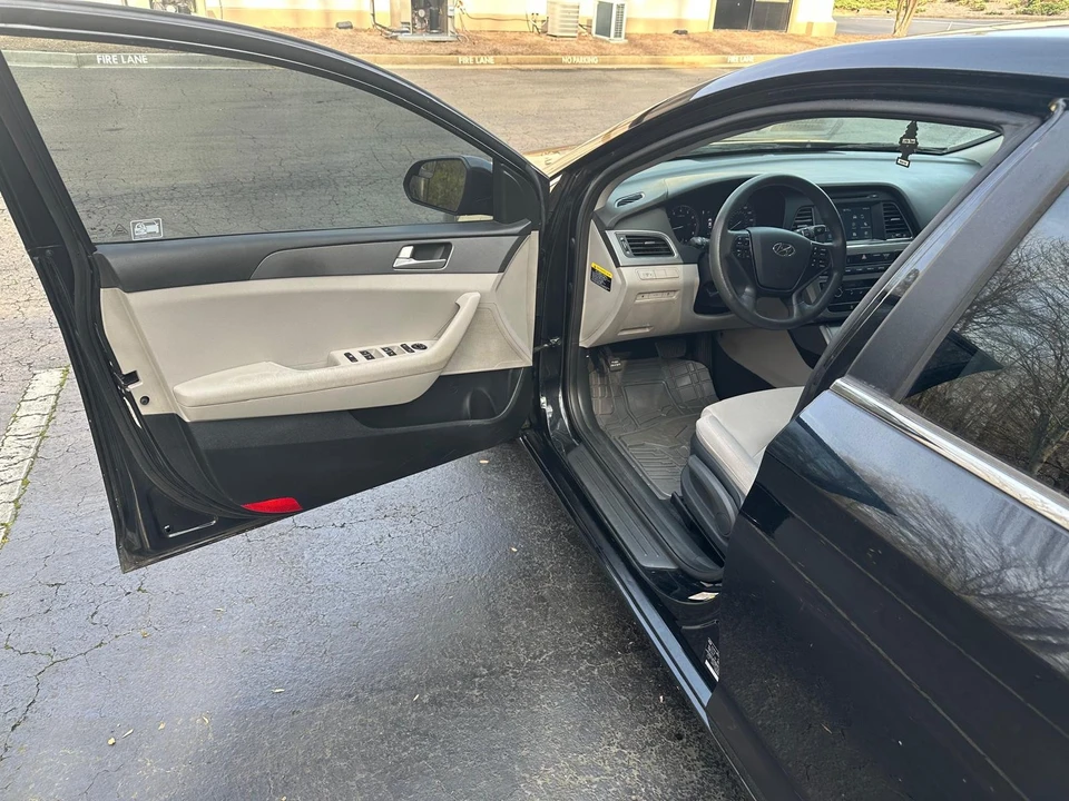 2016 Hyundai Sonata - Image 13 of 16