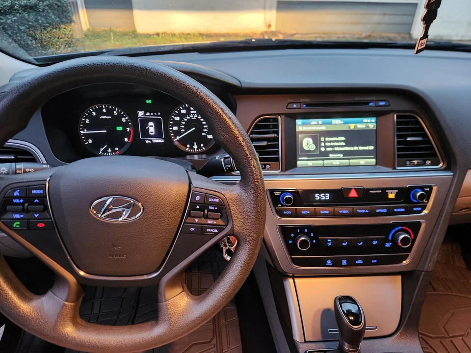 2016 Hyundai Sonata - Image 2 of 16