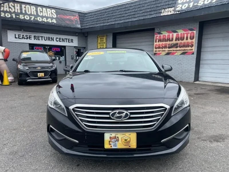 2016 Hyundai Sonata - Image 2 of 12