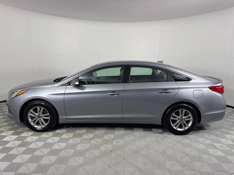 2016 Hyundai Sonata - Image 8 of 12
