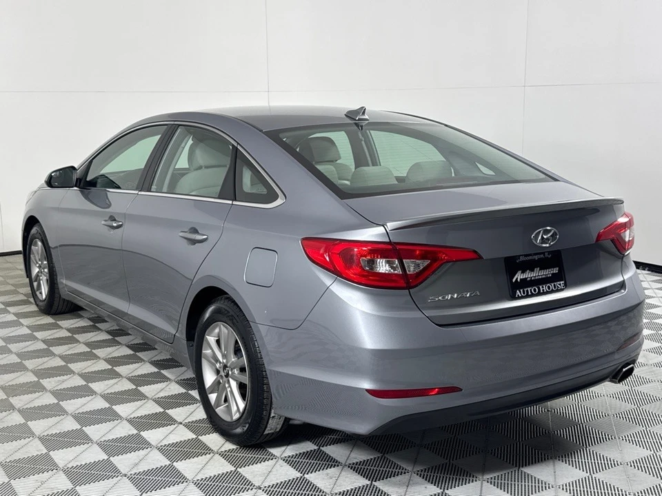 2016 Hyundai Sonata - Image 7 of 12
