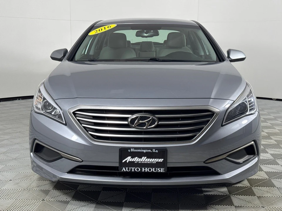 2016 Hyundai Sonata - Image 11 of 12
