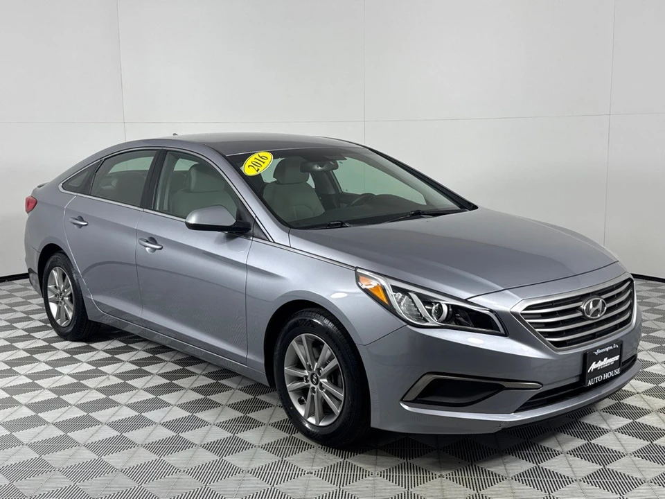 2016 Hyundai Sonata - Image 3 of 12