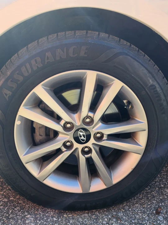 2016 Hyundai Sonata - Image 17 of 19