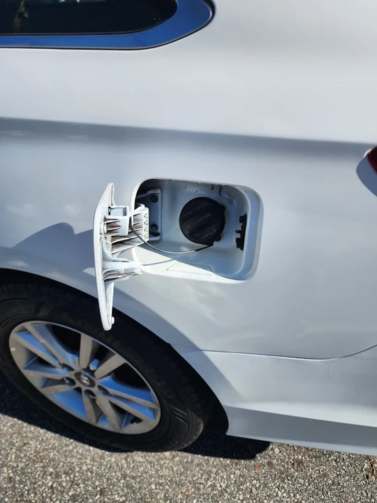 2016 Hyundai Sonata - Image 18 of 19