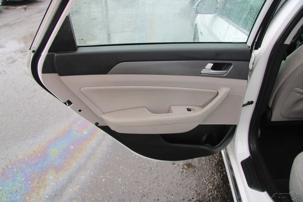 2016 Hyundai Sonata - Image 18 of 21