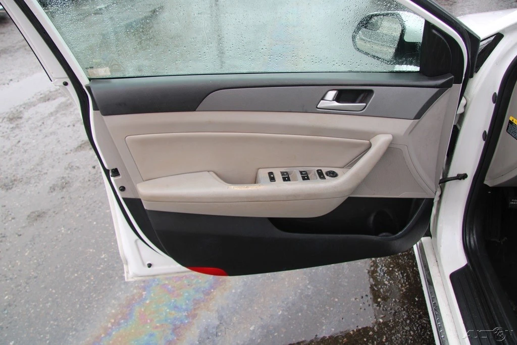 2016 Hyundai Sonata - Image 11 of 21