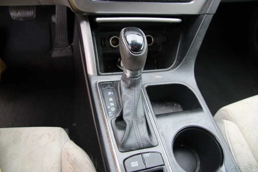 2016 Hyundai Sonata - Image 17 of 21