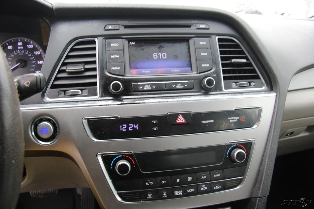 2016 Hyundai Sonata - Image 16 of 21