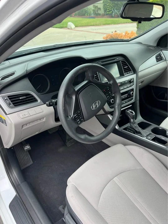 2016 Hyundai Sonata - Image 5 of 8