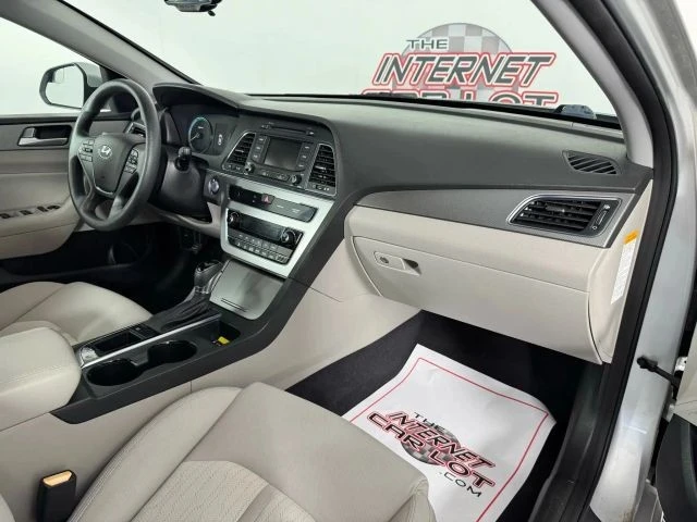 2016 Hyundai Sonata - Image 12 of 21
