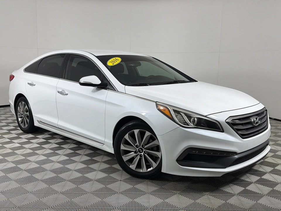 2016 Hyundai Sonata - Image 2 of 12