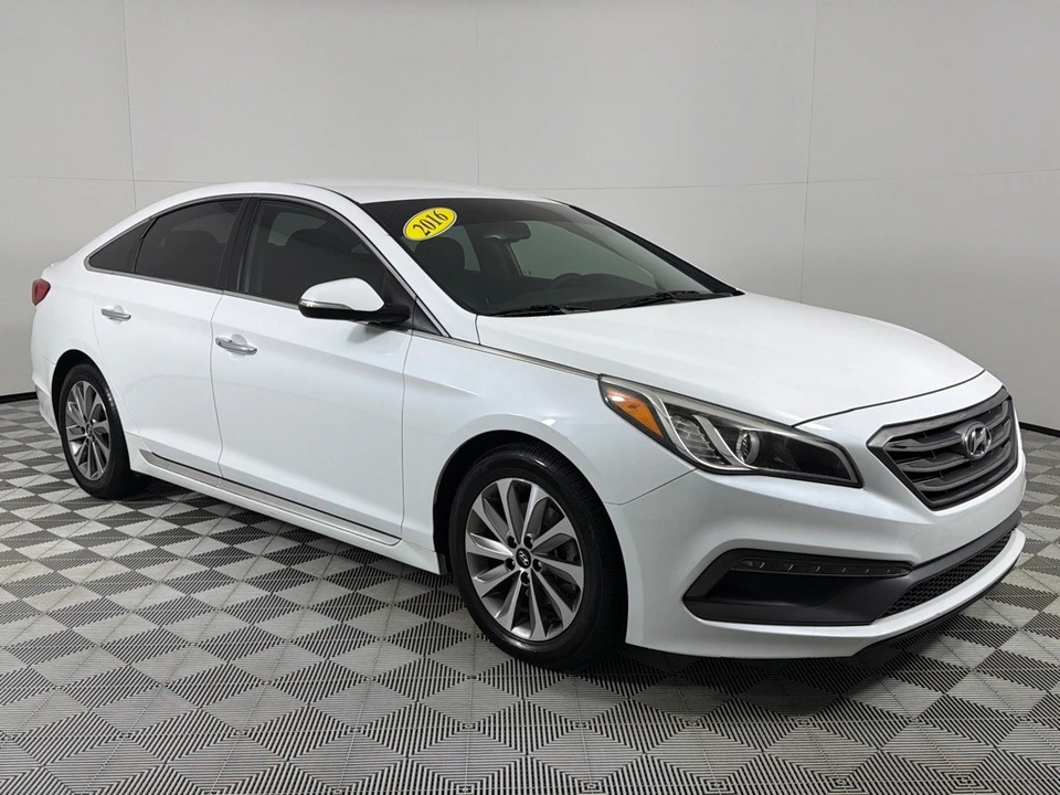2016 Hyundai Sonata - Image 3 of 12