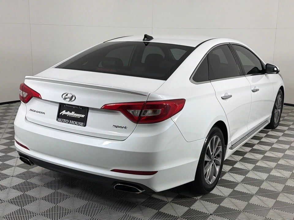 2016 Hyundai Sonata - Image 5 of 12