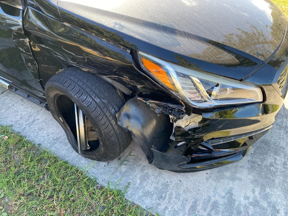 2016 Hyundai Sonata - Image 2 of 20