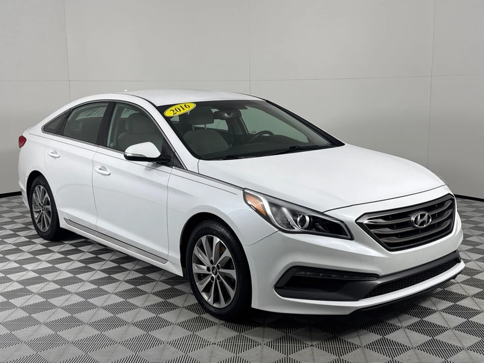 2016 Hyundai Sonata - Image 3 of 12