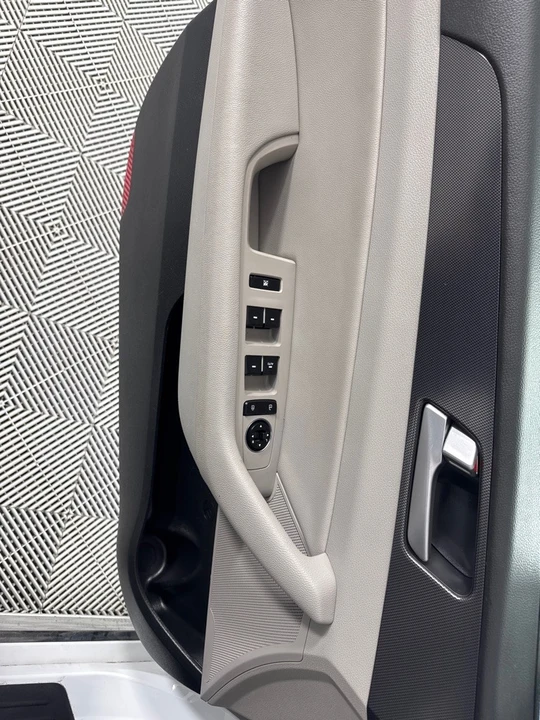 2016 Hyundai Sonata - Image 11 of 12