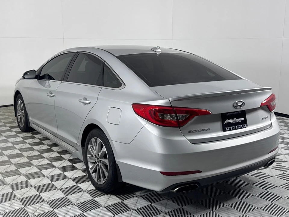 2016 Hyundai Sonata - Image 7 of 21