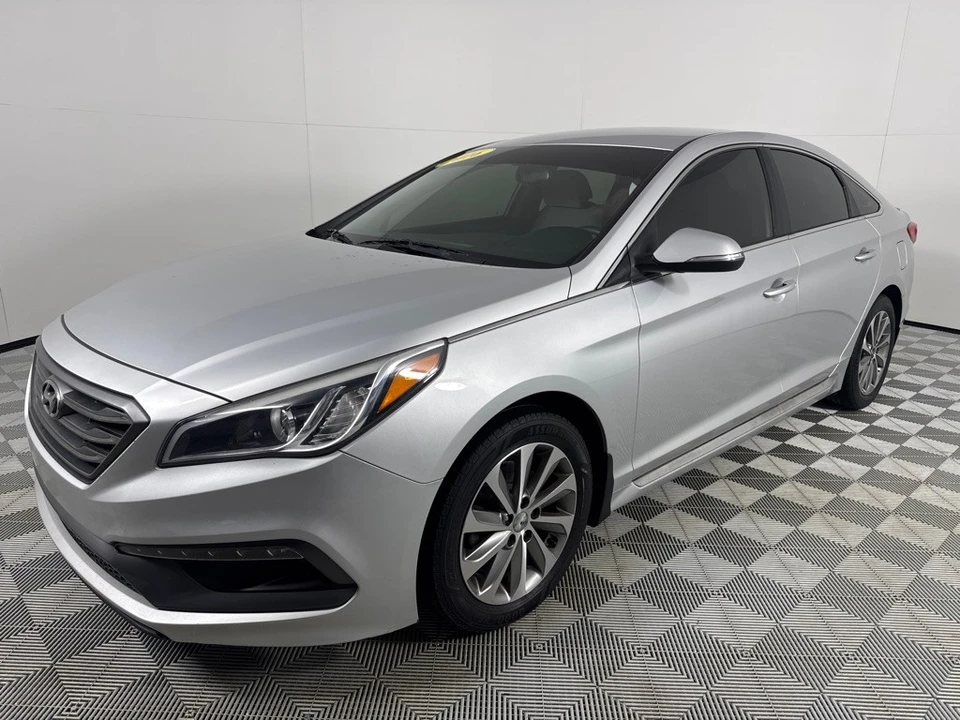 2016 Hyundai Sonata - Image 9 of 21