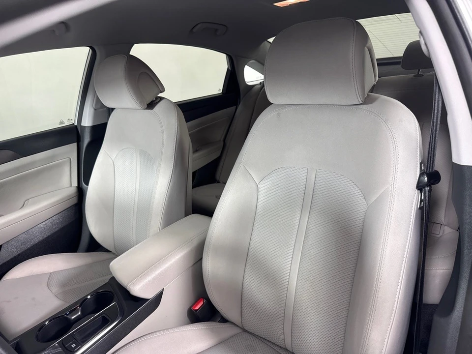 2016 Hyundai Sonata - Image 14 of 21